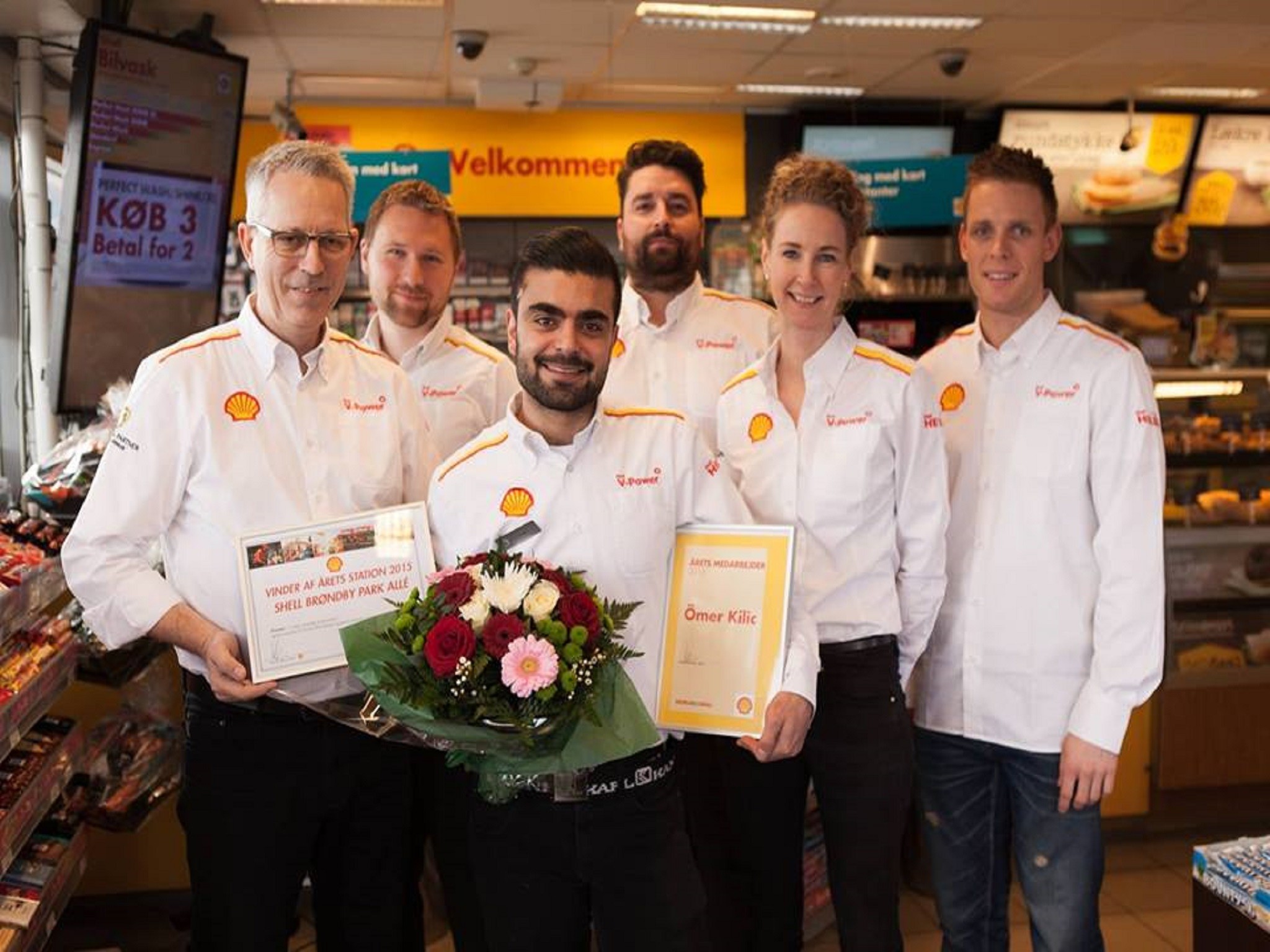 Shell Danimarka’da yılın işcisi ödülü Ömer Kılıç’a